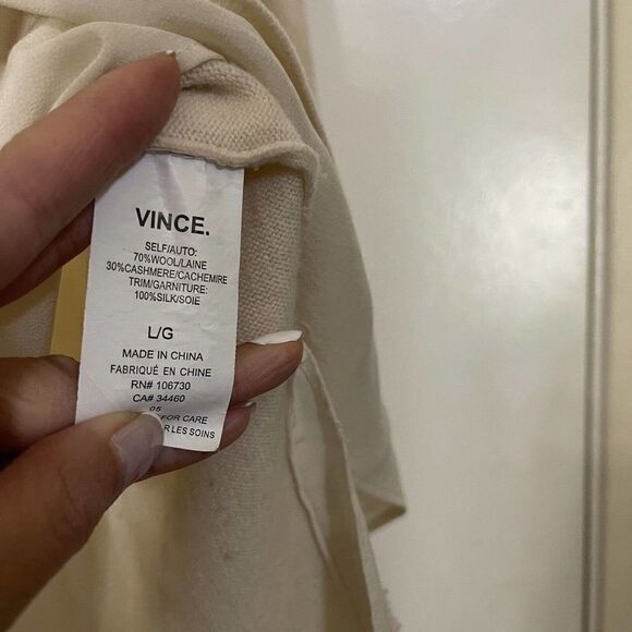 VINCE. V neck beige wool double layer jumper knit sweater size Large - Picture 5 of 5